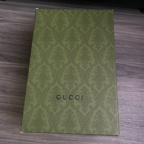 Gucci Men’s GG Rython Sneakers - Picture 4 of 7